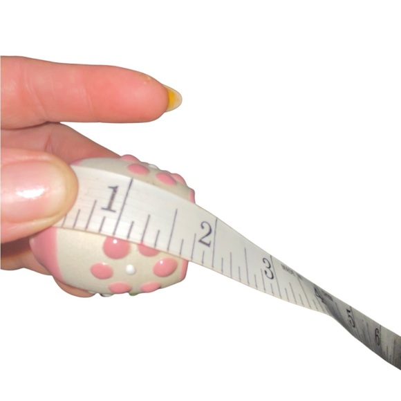 Vintage Hand painted Pink Floral Stoneware cottagecore  Salt and Pepper Shakers - Picture 7 of 7